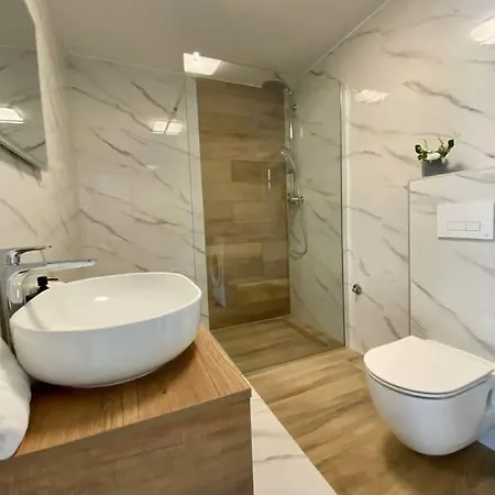 Fjera - Sea View, Hot Tubs, Terrace, Bbq Villa