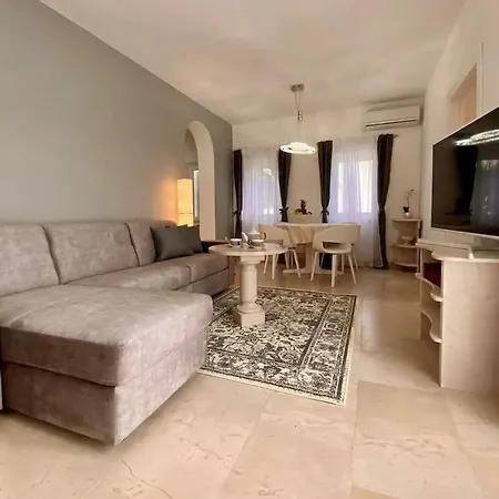 Fjera With A Sea View, Hot Tubs, Terrace, Bbq Villa Pucisca
