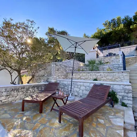 Fjera With A Sea View, Hot Tubs, Terrace, Bbq Pucisca